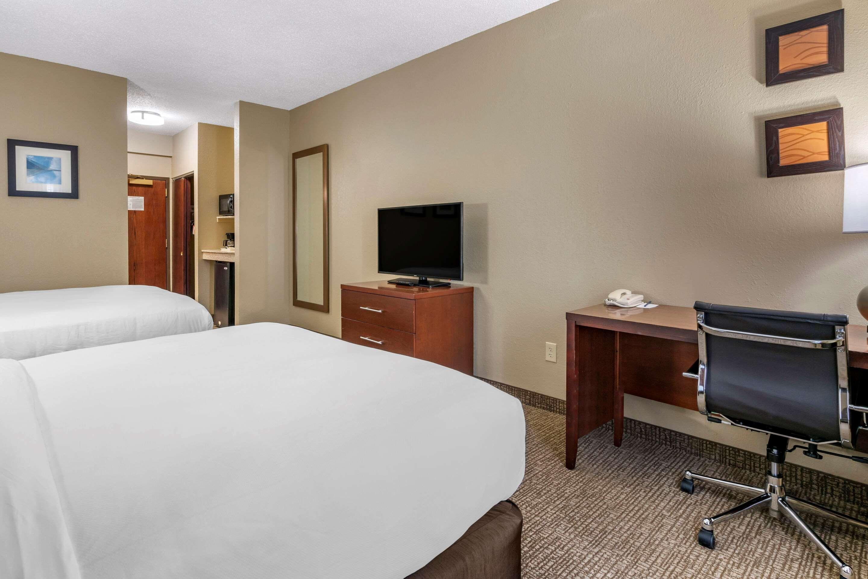 Comfort Inn & Suites St Louis-Оу'Фелон Екстер'єр фото