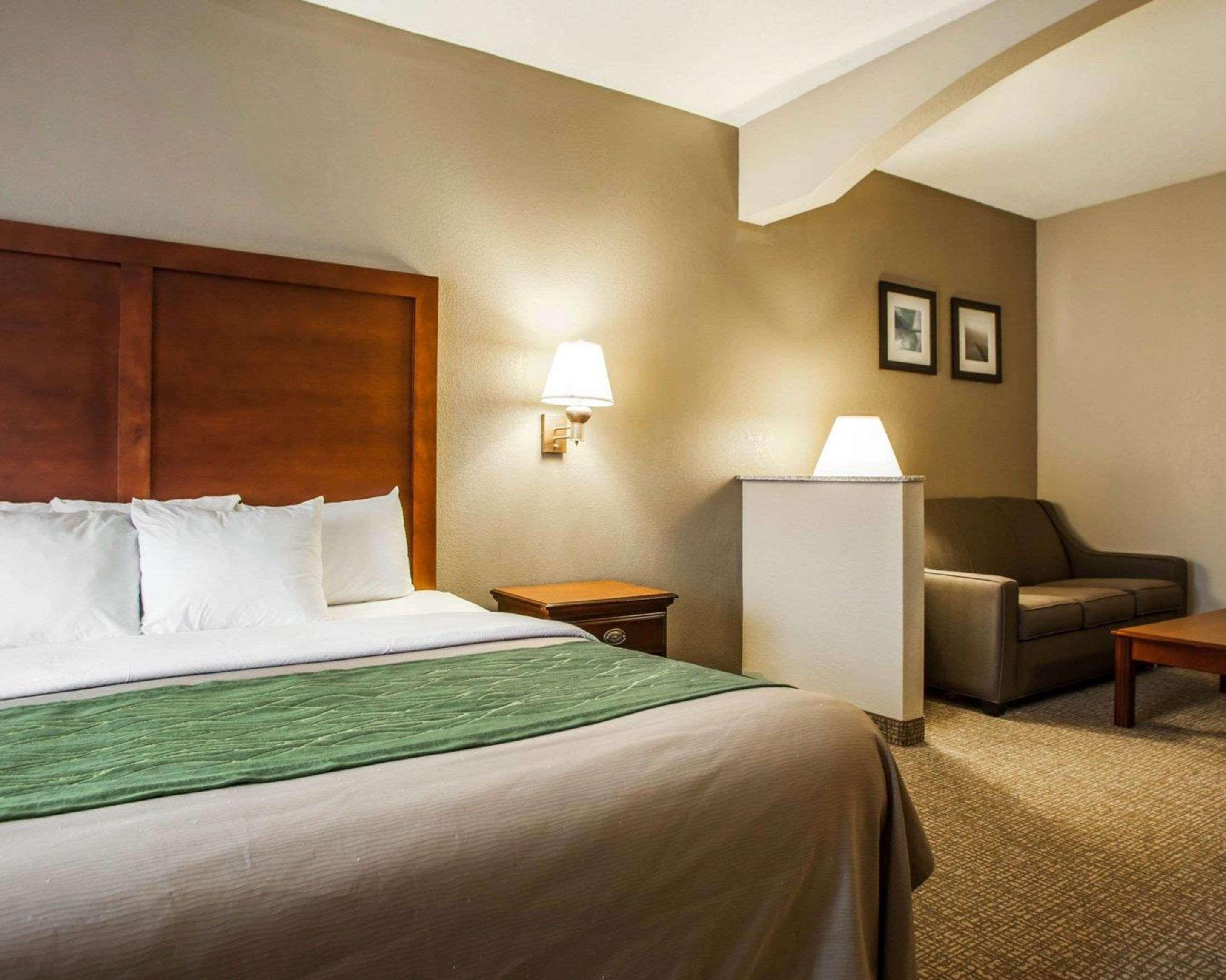 Comfort Inn & Suites St Louis-Оу'Фелон Екстер'єр фото