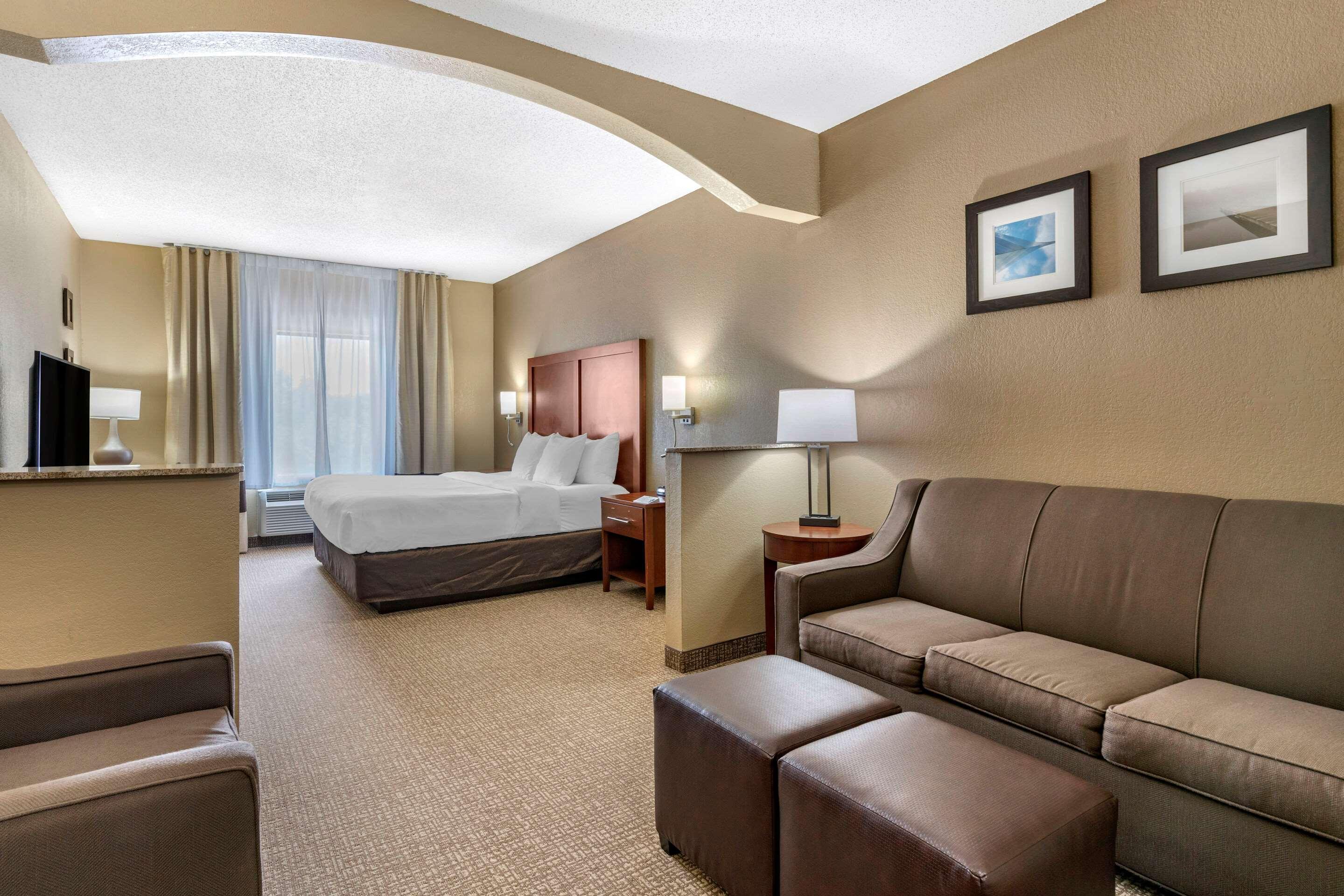 Comfort Inn & Suites St Louis-Оу'Фелон Екстер'єр фото