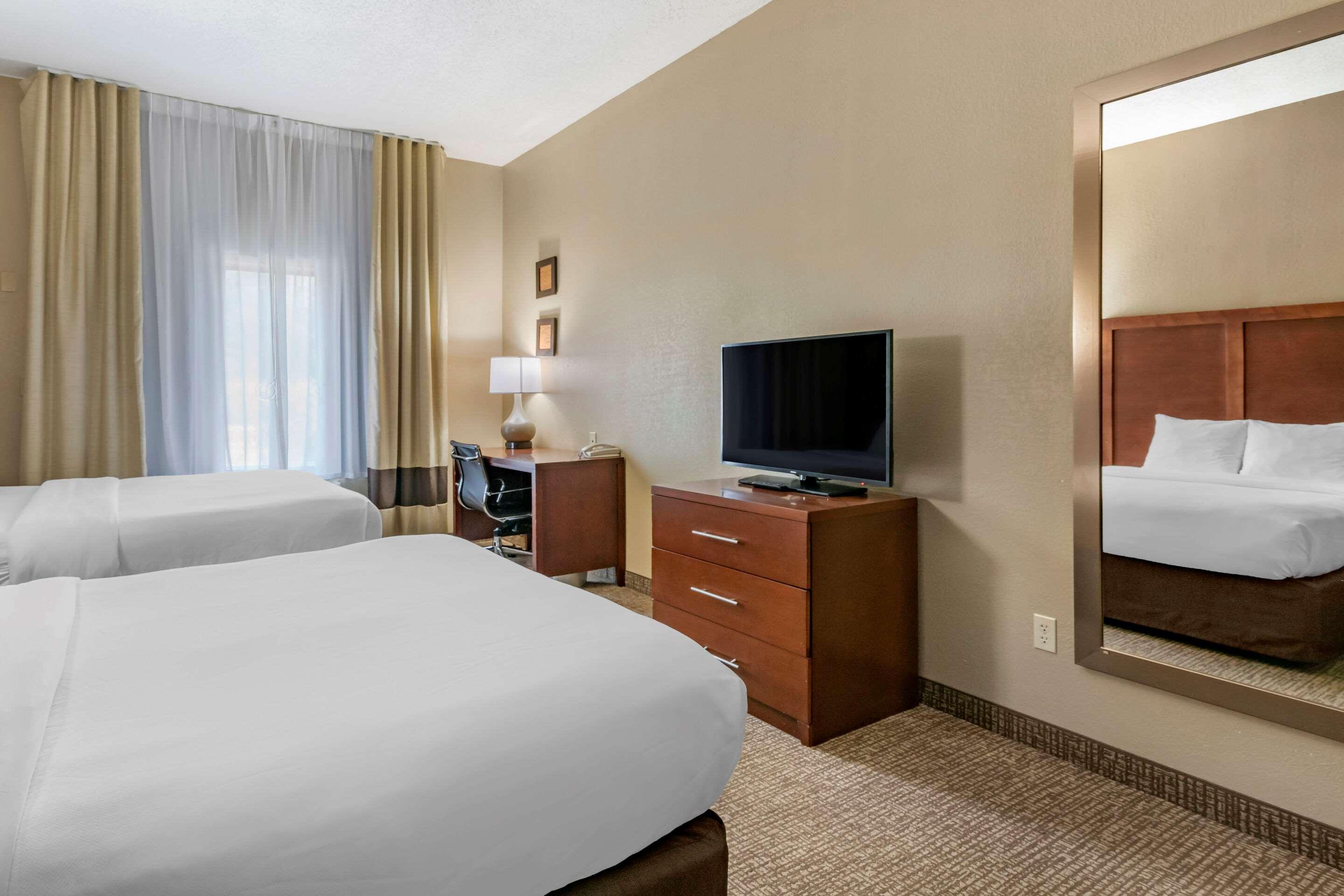 Comfort Inn & Suites St Louis-Оу'Фелон Екстер'єр фото