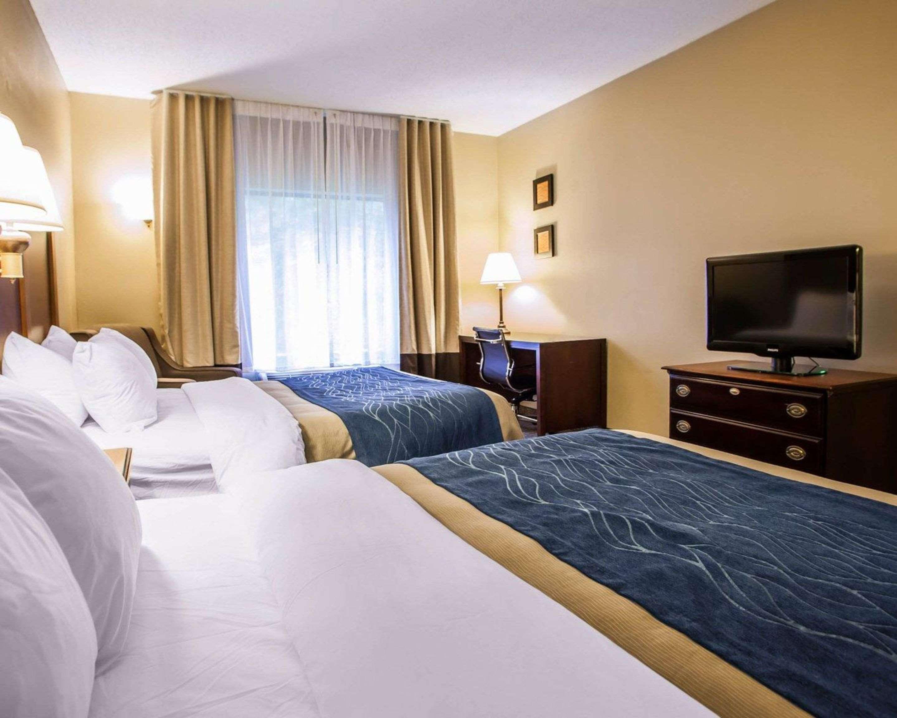 Comfort Inn & Suites St Louis-Оу'Фелон Екстер'єр фото