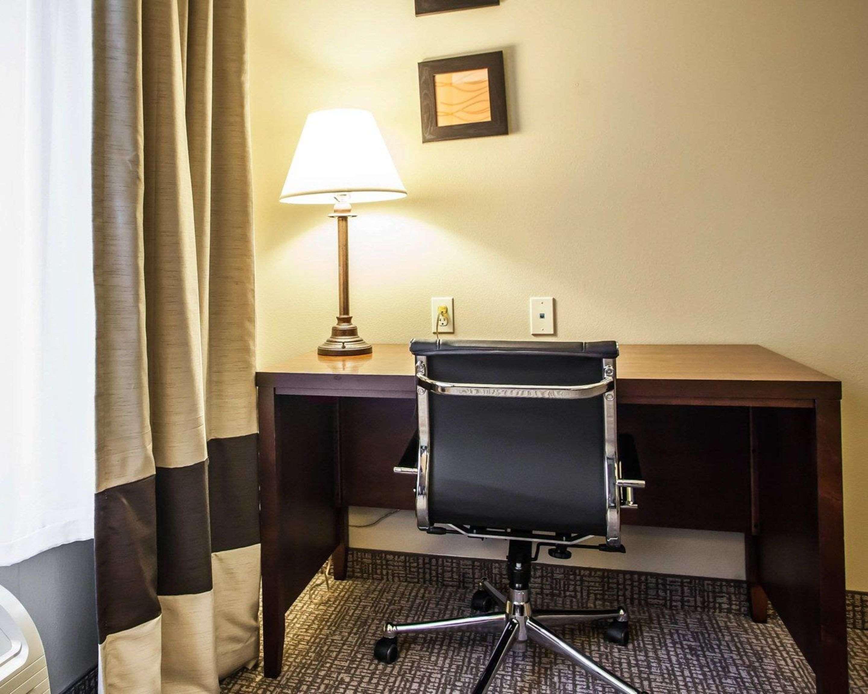 Comfort Inn & Suites St Louis-Оу'Фелон Екстер'єр фото