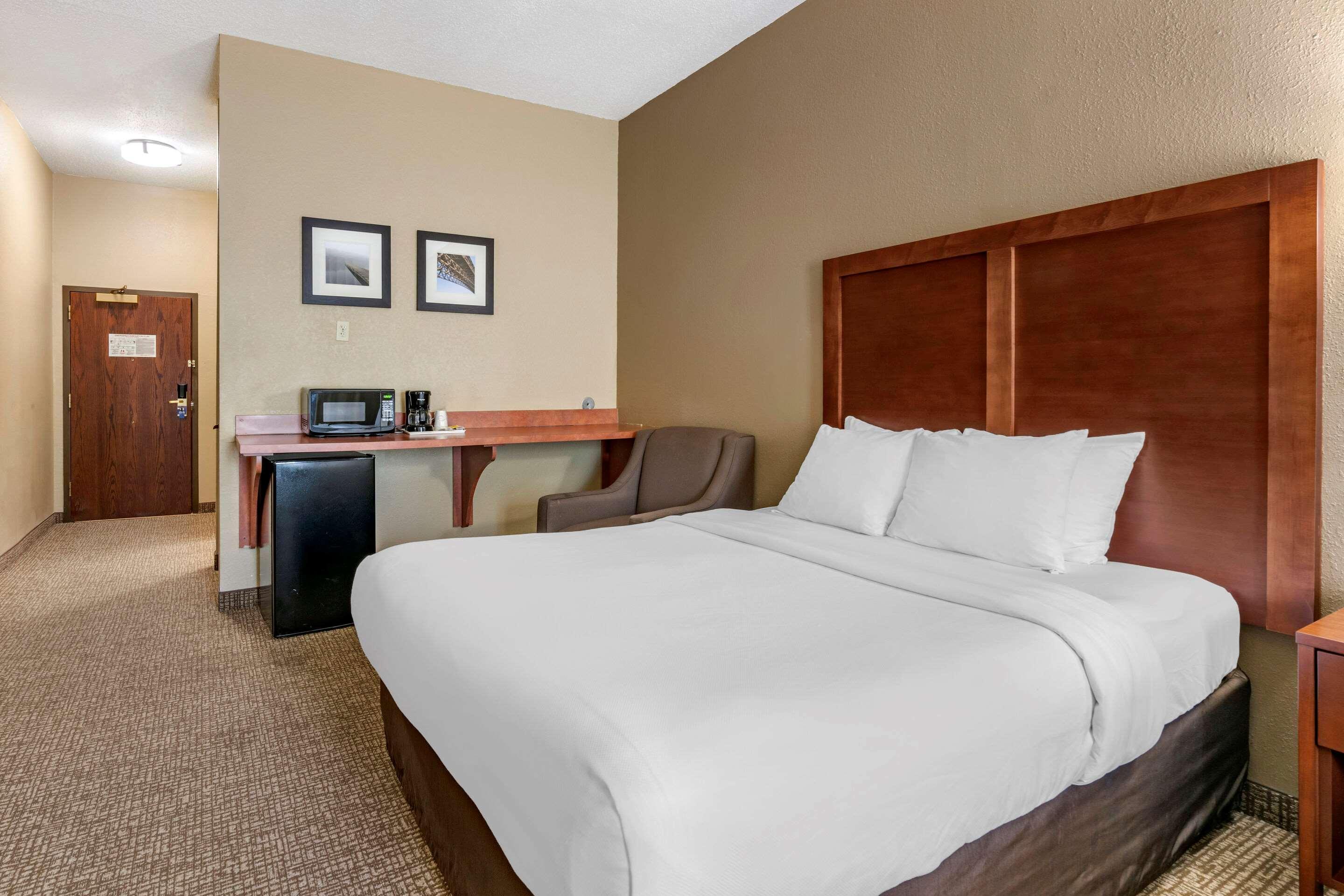 Comfort Inn & Suites St Louis-Оу'Фелон Екстер'єр фото