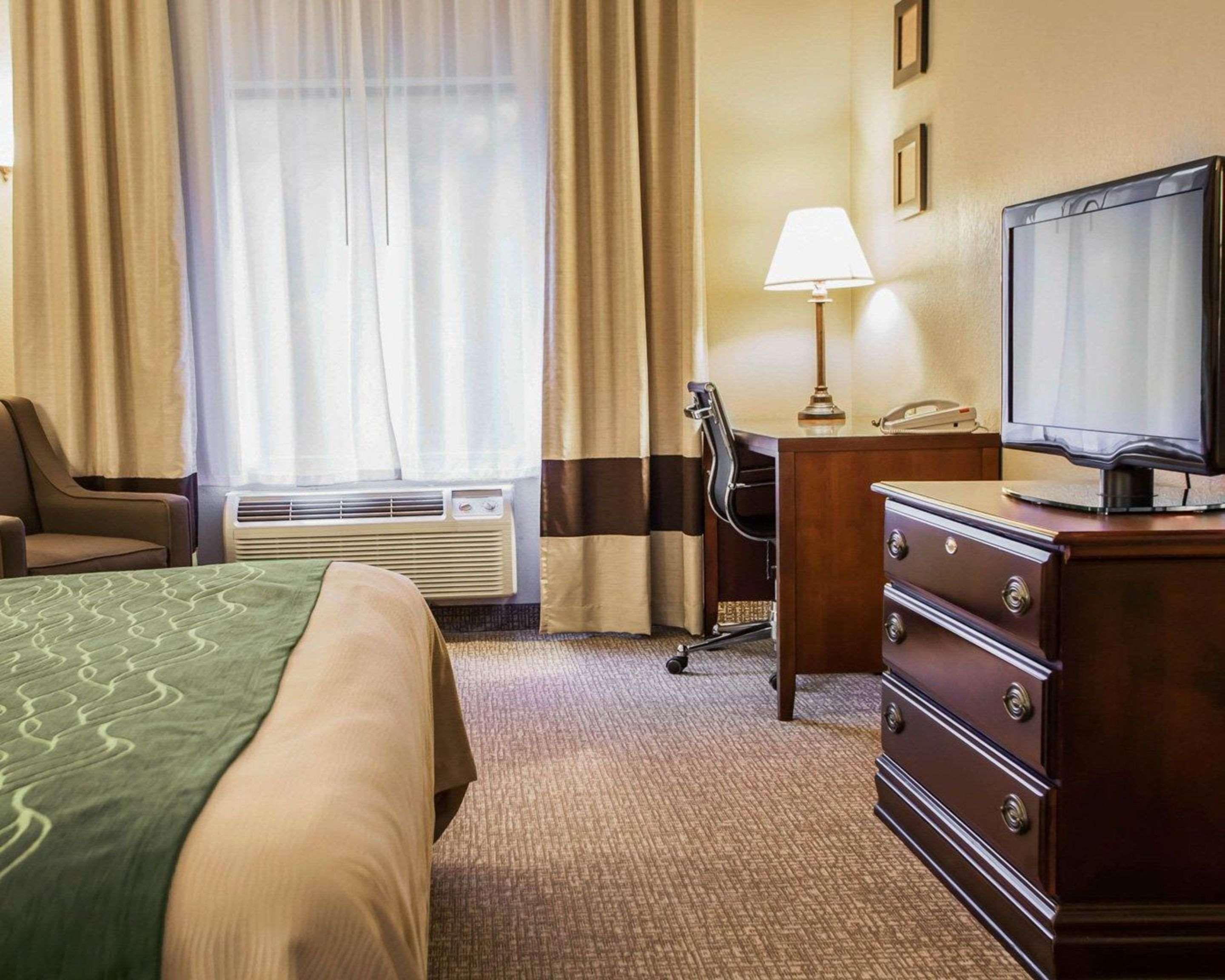 Comfort Inn & Suites St Louis-Оу'Фелон Екстер'єр фото