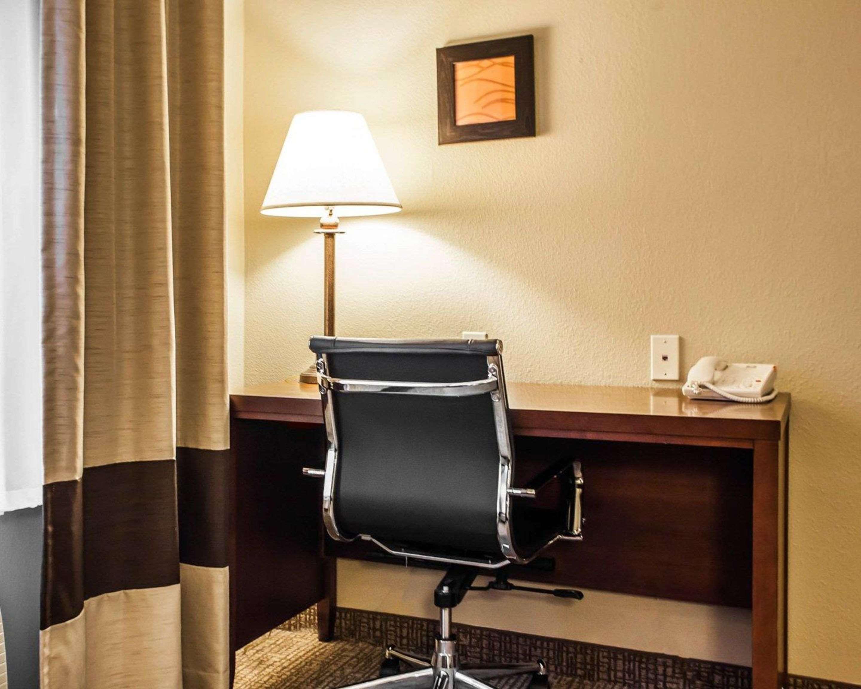 Comfort Inn & Suites St Louis-Оу'Фелон Екстер'єр фото