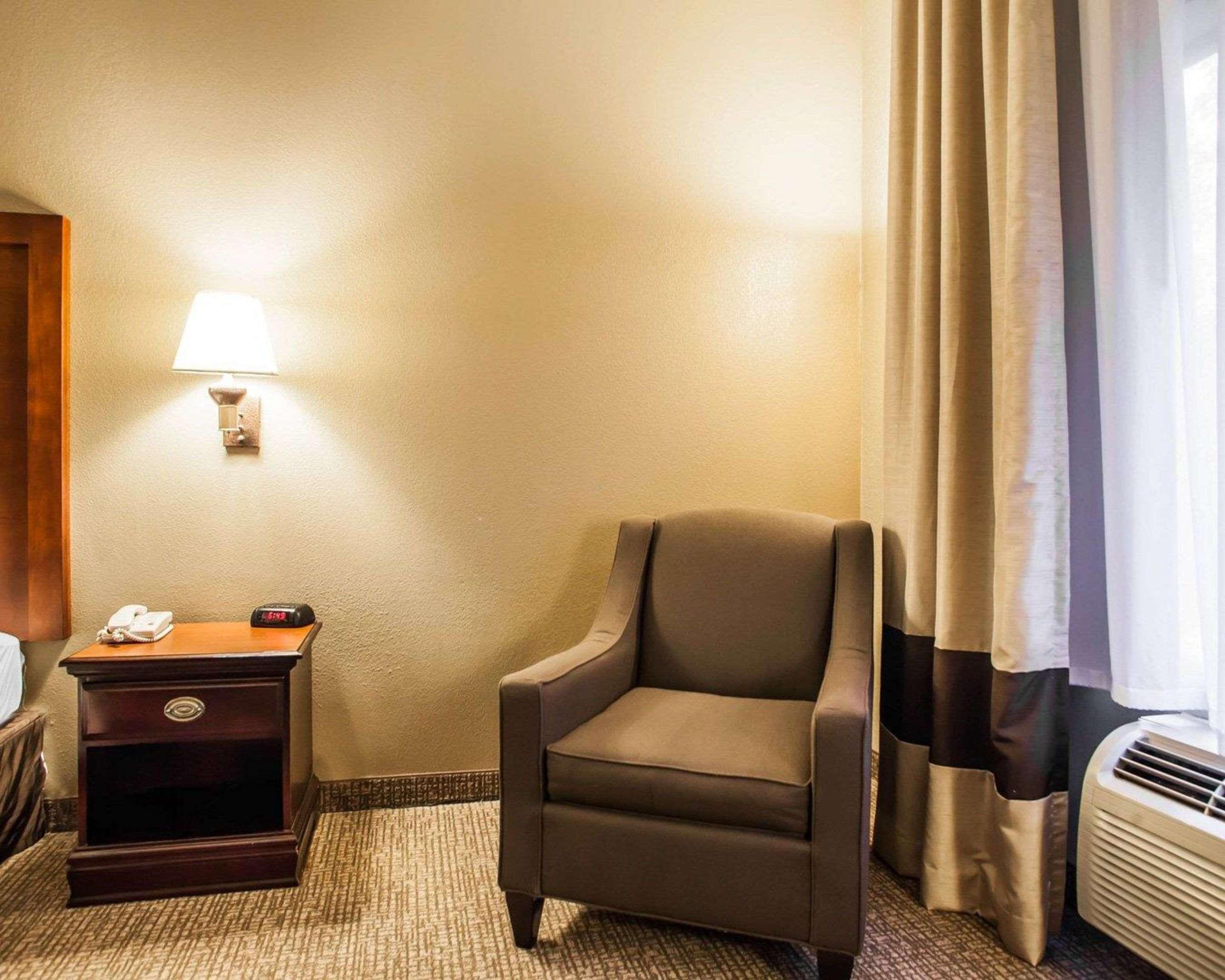 Comfort Inn & Suites St Louis-Оу'Фелон Екстер'єр фото