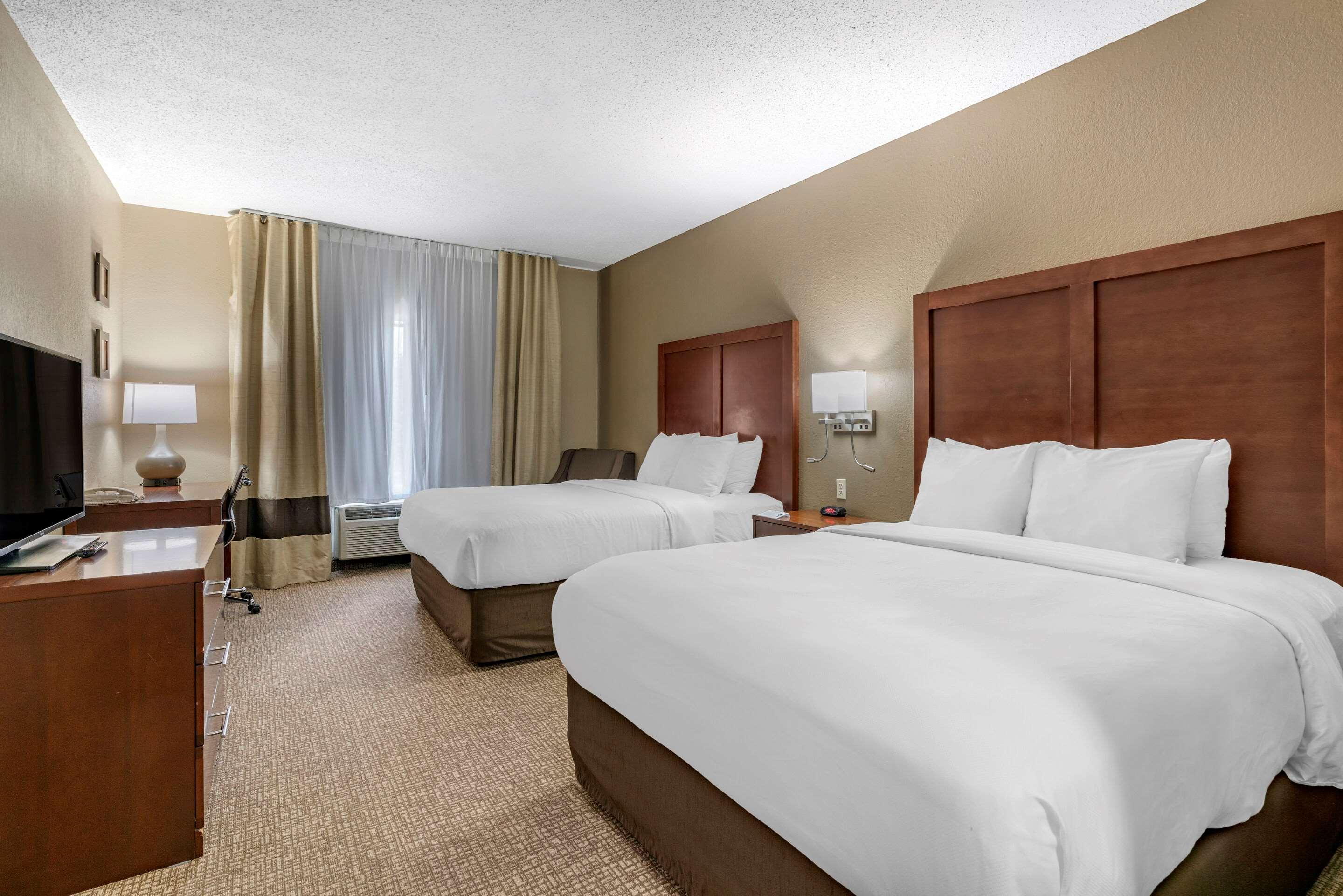 Comfort Inn & Suites St Louis-Оу'Фелон Екстер'єр фото