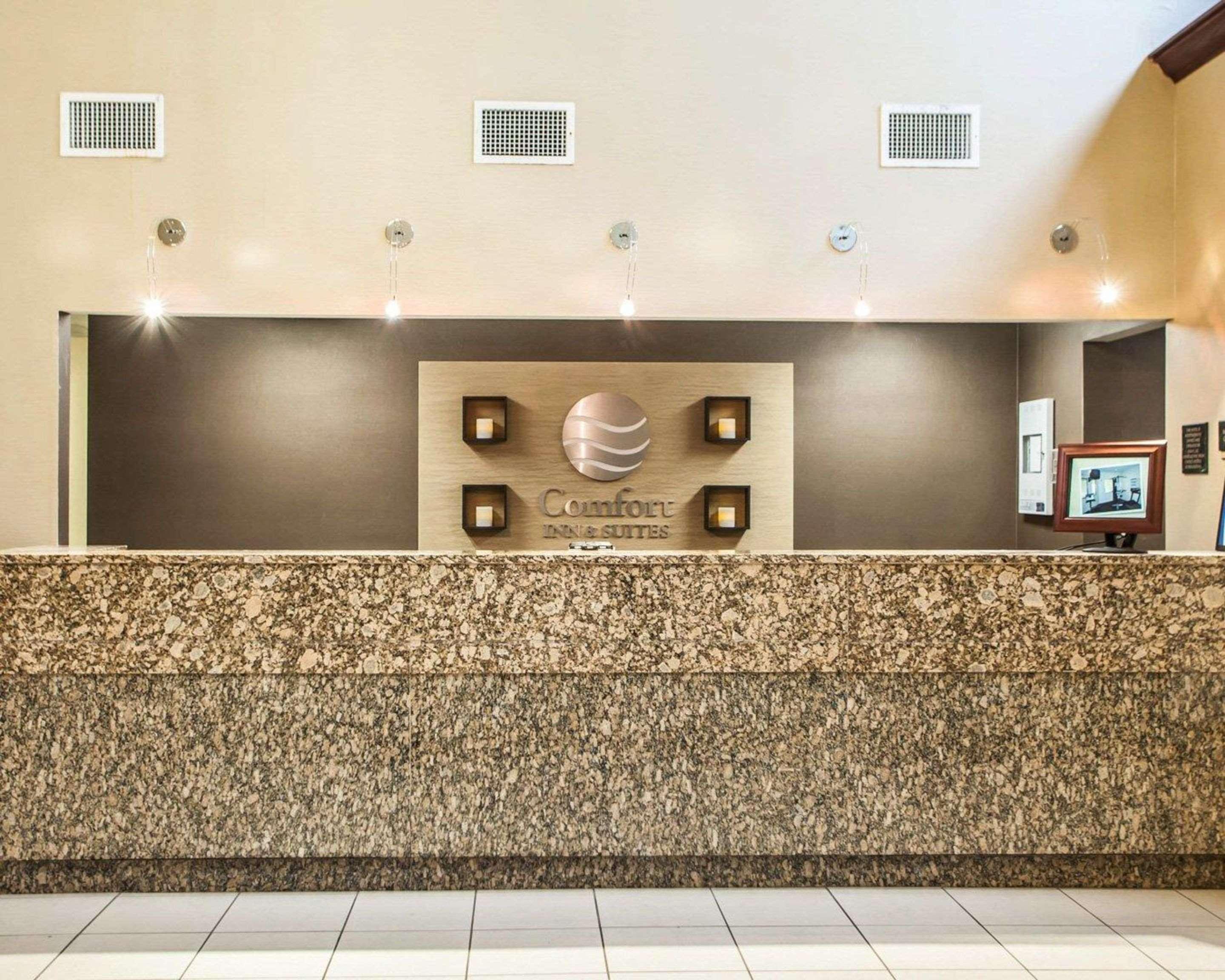Comfort Inn & Suites St Louis-Оу'Фелон Екстер'єр фото