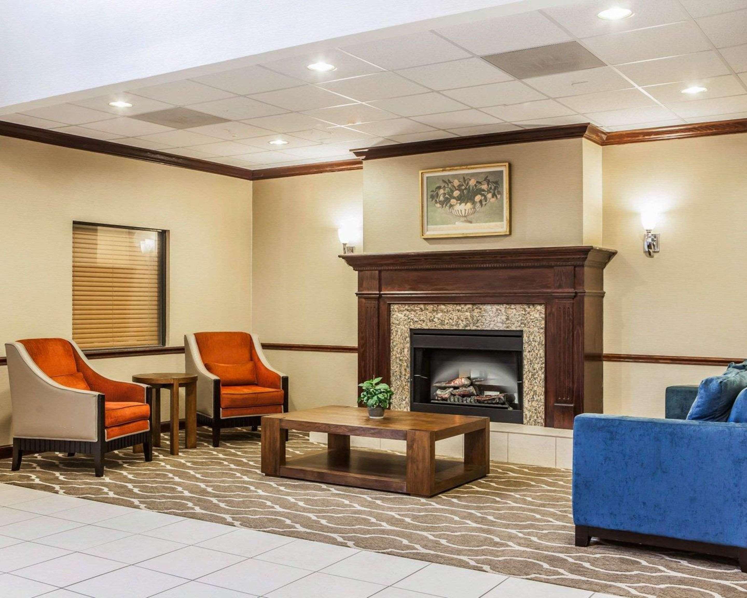 Comfort Inn & Suites St Louis-Оу'Фелон Екстер'єр фото