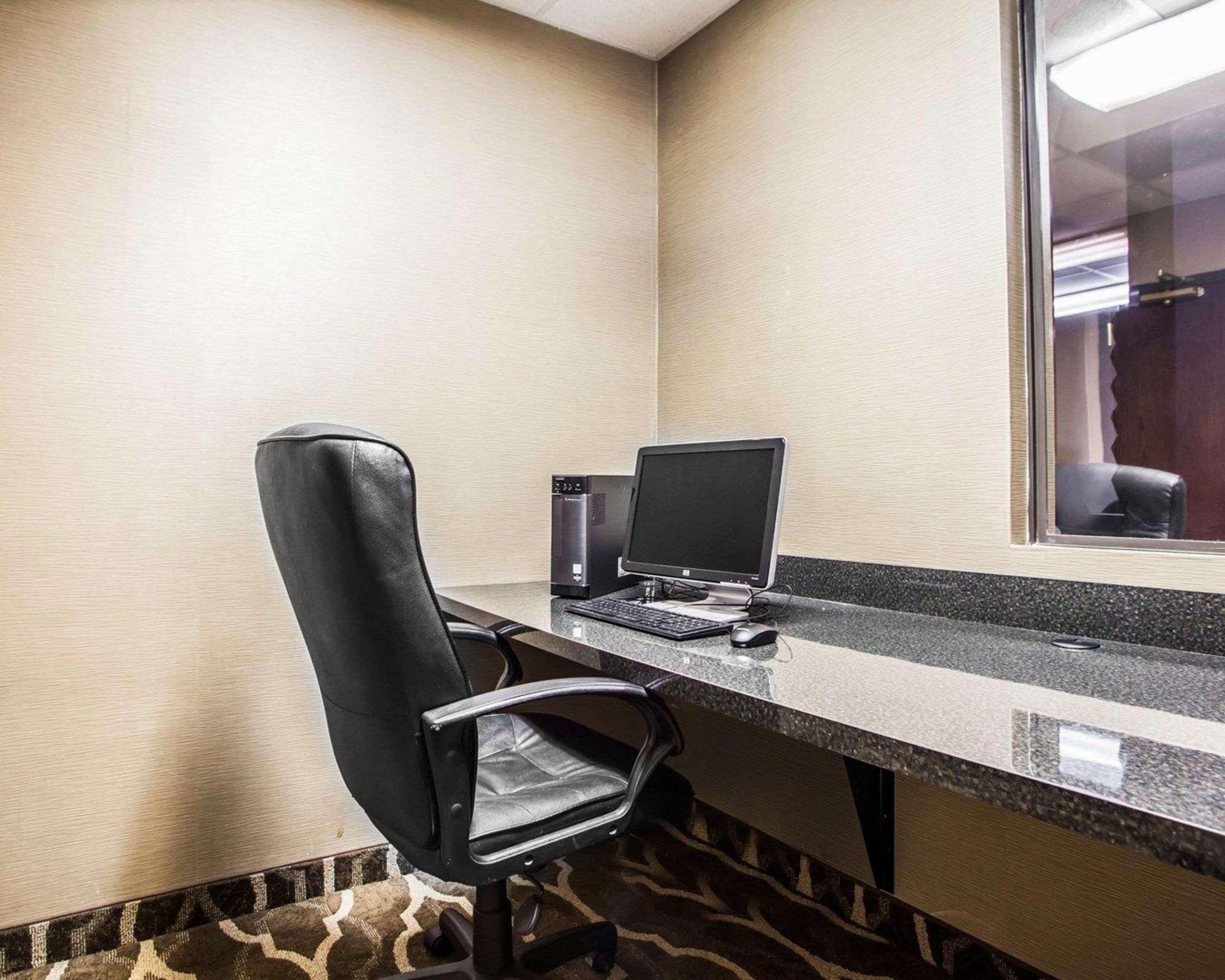 Comfort Inn & Suites St Louis-Оу'Фелон Екстер'єр фото