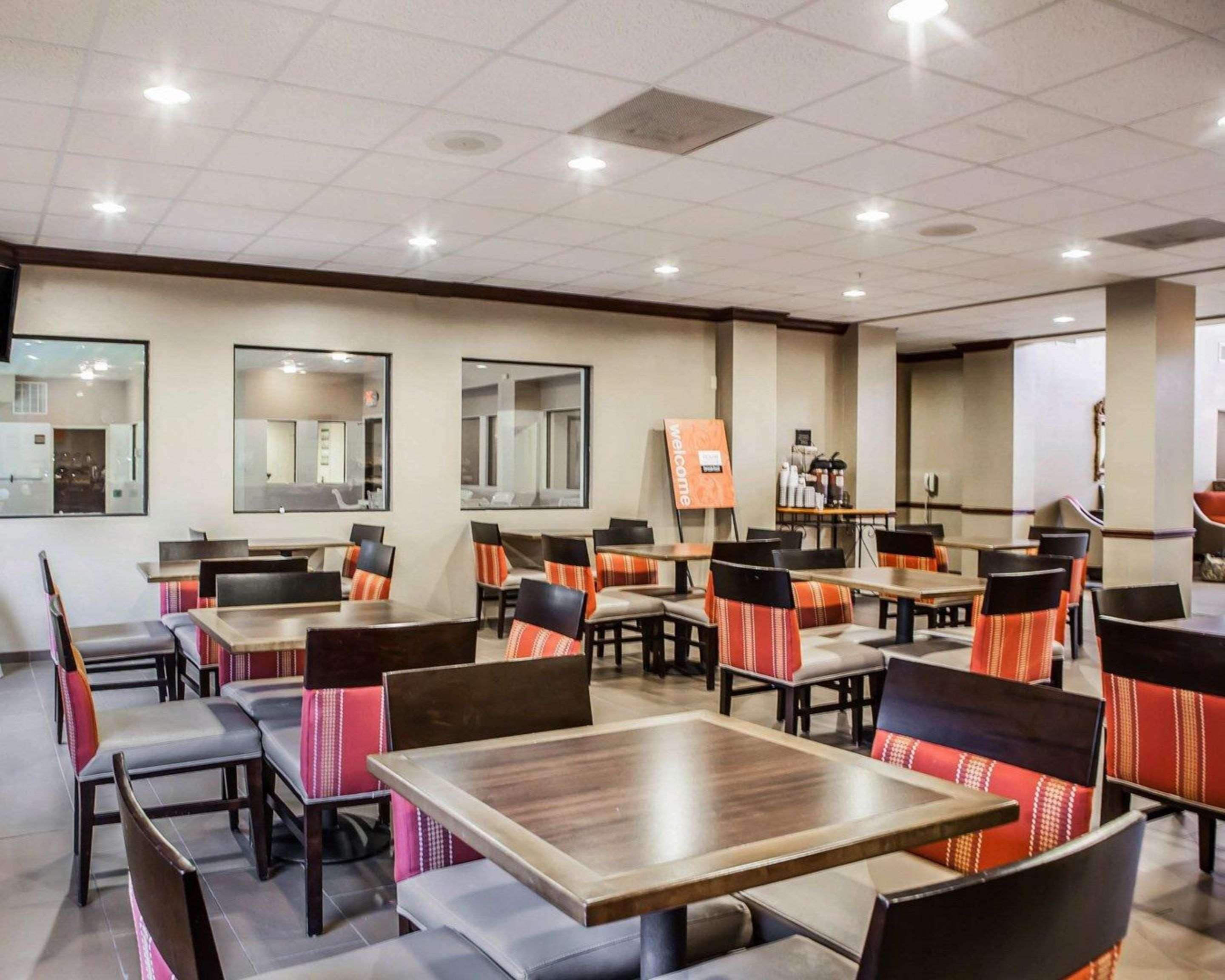 Comfort Inn & Suites St Louis-Оу'Фелон Екстер'єр фото