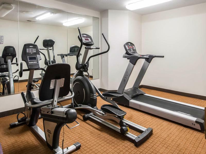 Comfort Inn & Suites St Louis-Оу'Фелон Екстер'єр фото